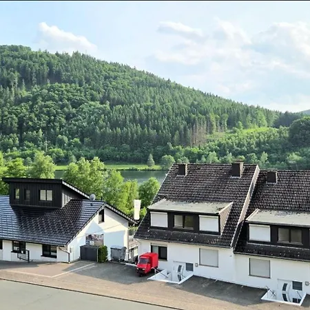 Gipfelpanorama Mit Berg- Und Seeblick, Boxspringbett Mit Ausfahrbarem Tv