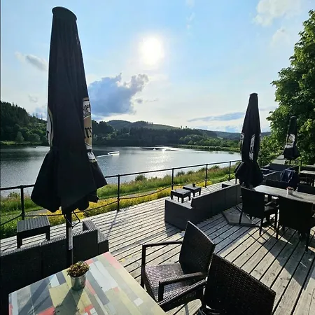 Gipfelpanorama Mit Berg- Und Seeblick, Boxspringbett Mit Ausfahrbarem Tv * Winterberg
