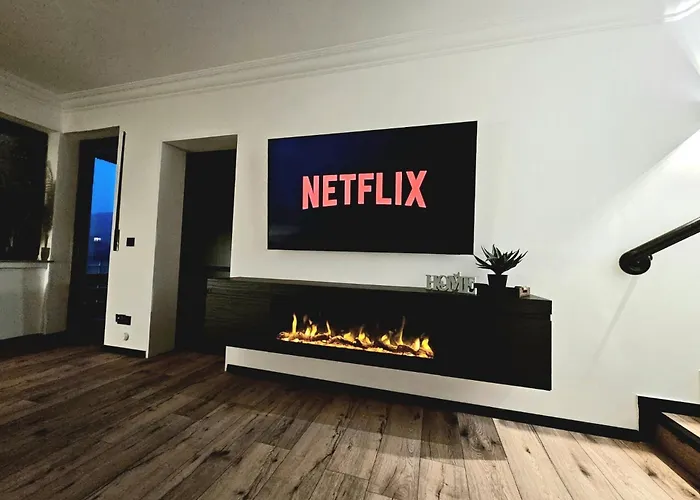 Gipfelpanorama Mit Berg- Und Seeblick, Boxspringbett Mit Ausfahrbarem Tv Apartment