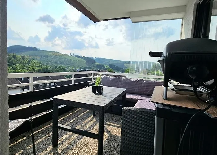 Gipfelpanorama Mit Berg- Und Seeblick, Boxspringbett Mit Ausfahrbarem Tv