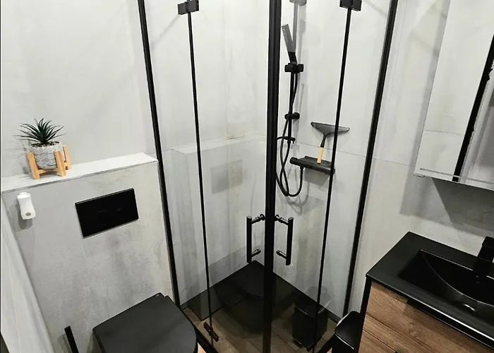 Gipfelpanorama Mit Berg- Und Seeblick, Boxspringbett Mit Ausfahrbarem Tv Apartman *