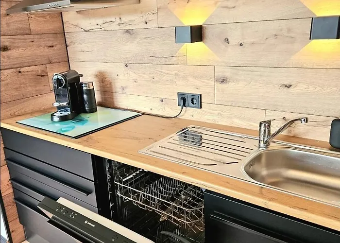 Gipfelpanorama Mit Berg- Und Seeblick, Boxspringbett Mit Ausfahrbarem Tv Apartman Winterberg